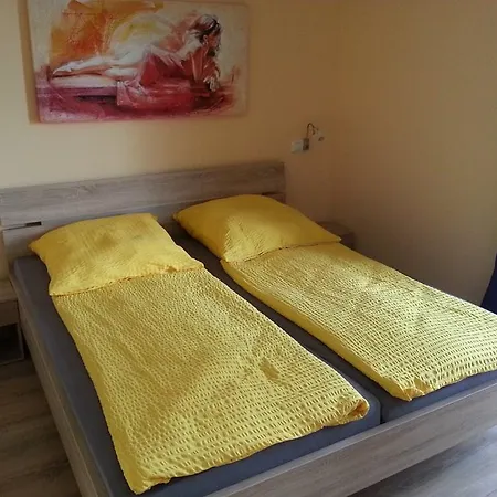Parque de Campismo Perlsee Ferienhauser Camping Mobilheime Waldmünchen